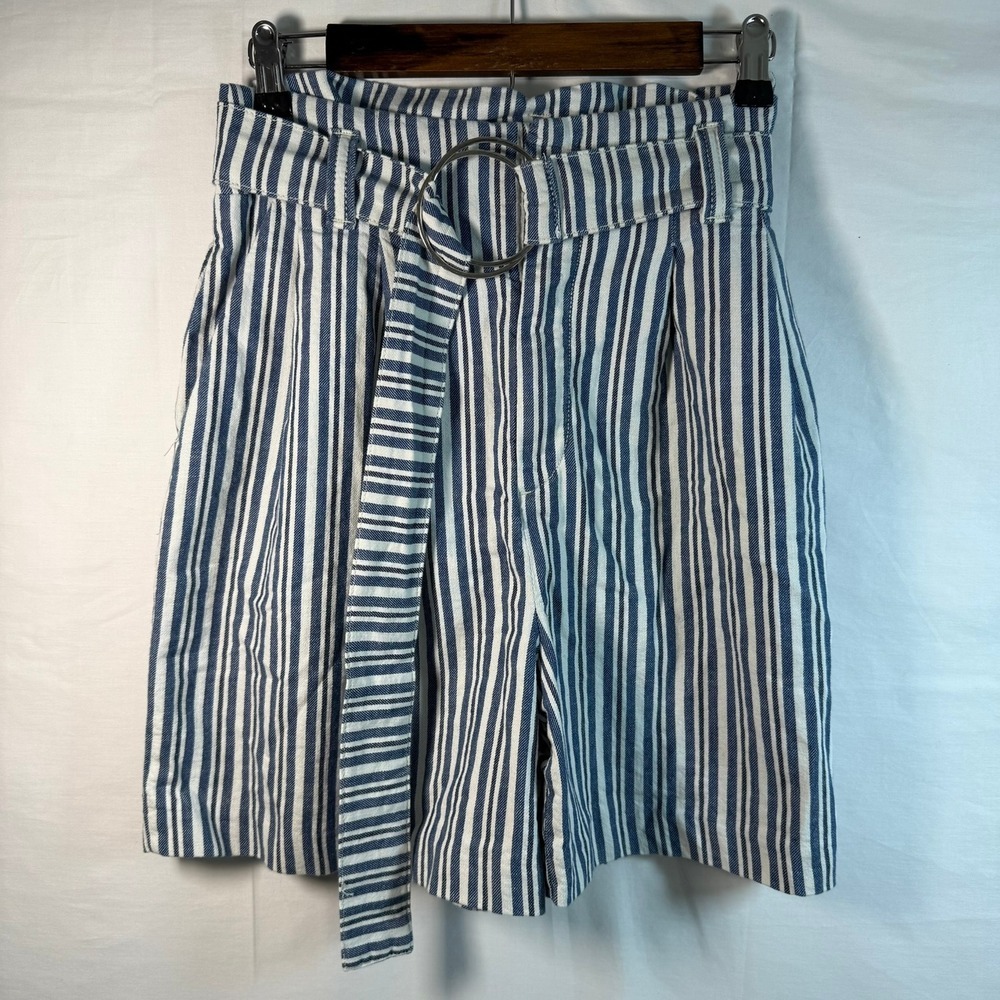 FREE PEOPLE Paperbag Striped High Waist Belted Shorts - Blue/White - Size 8 - Picture 2 of 9
